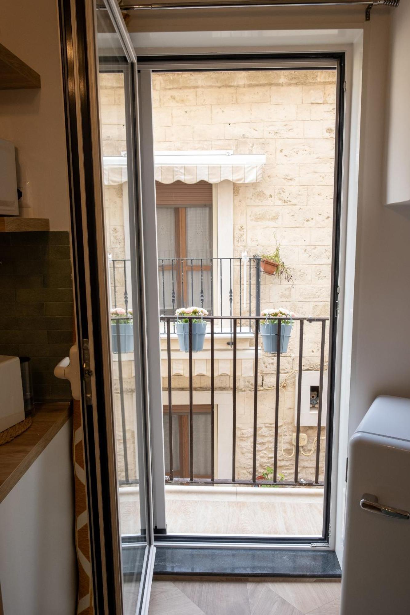 Bari In Un Click Apartment Exterior photo